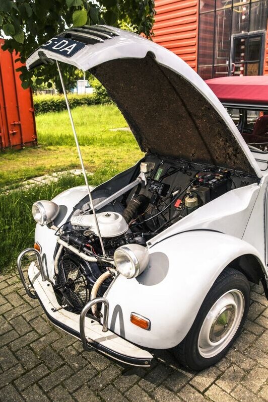 Citroen 2CV - Duck