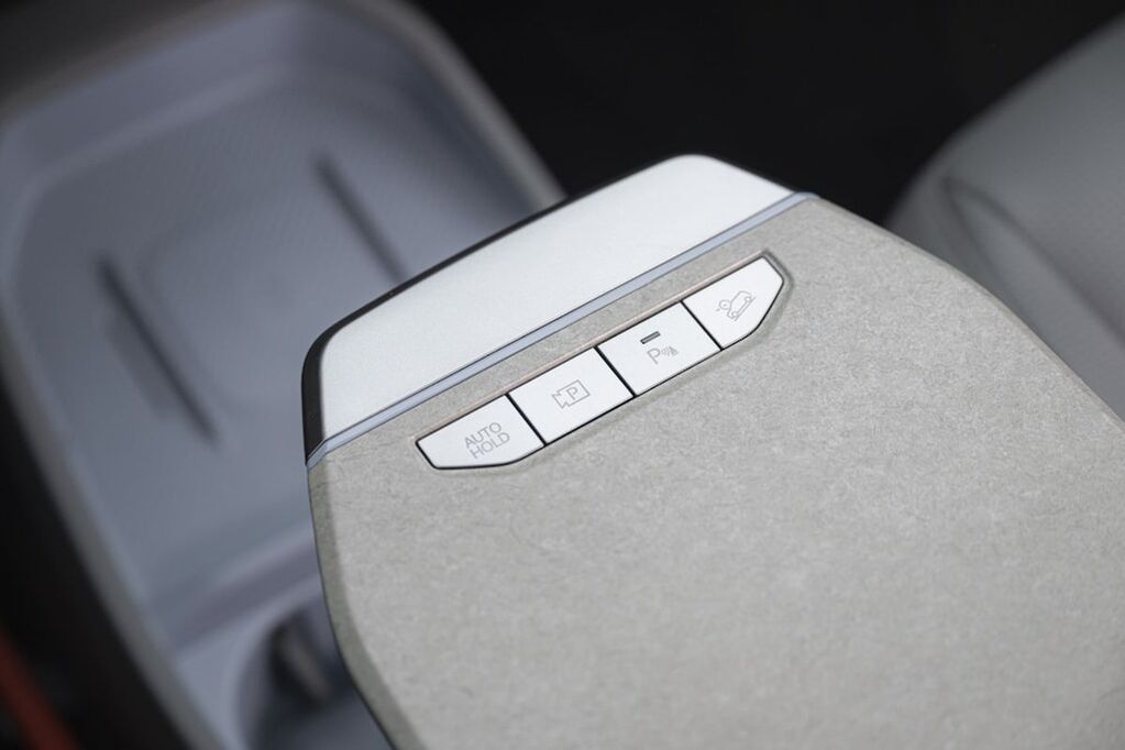 Center Armrest Kia EV3
