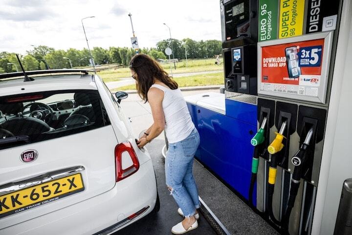 Refueling, gas station (ANP)
