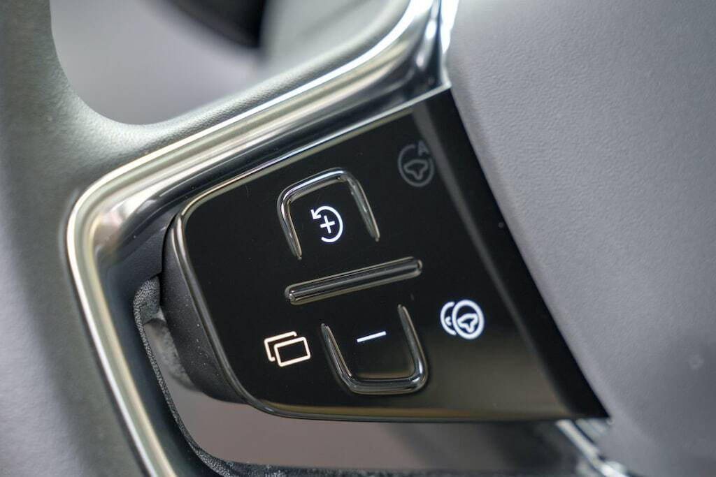 Volvo EX90