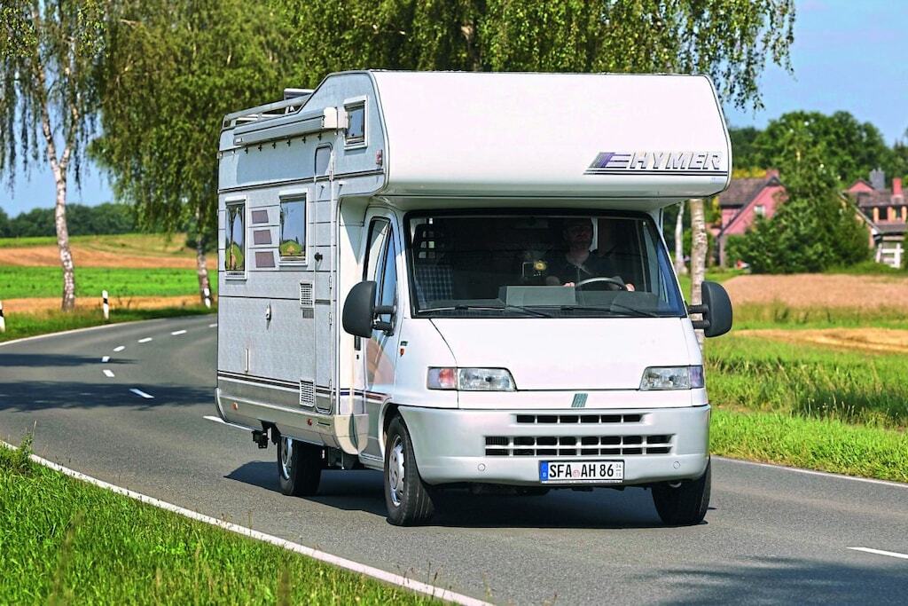 Camper Hymer Camp, older alcove camper from 1995