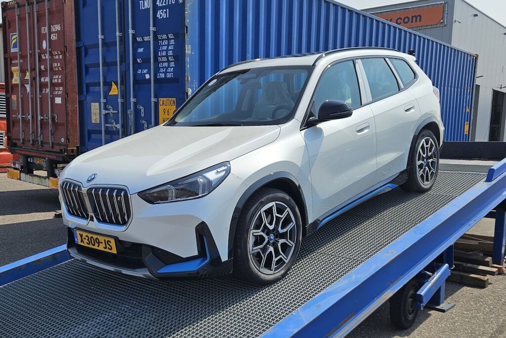 BMW Fremantle Highway