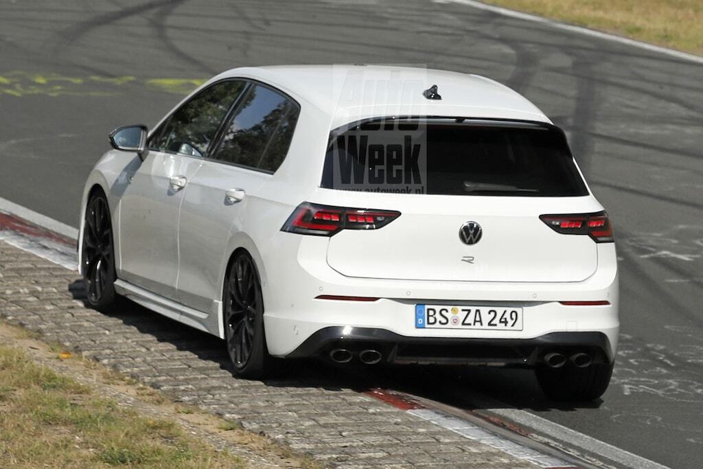 Volkswagen Golf R350 Spyshots