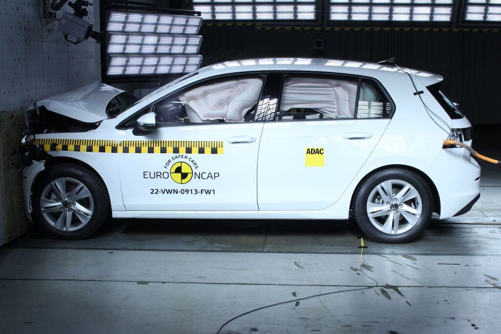 Volkswagen Golf Crash Test