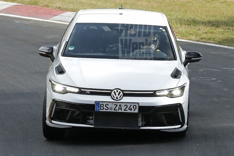 Volkswagen Golf R350 Spyshots