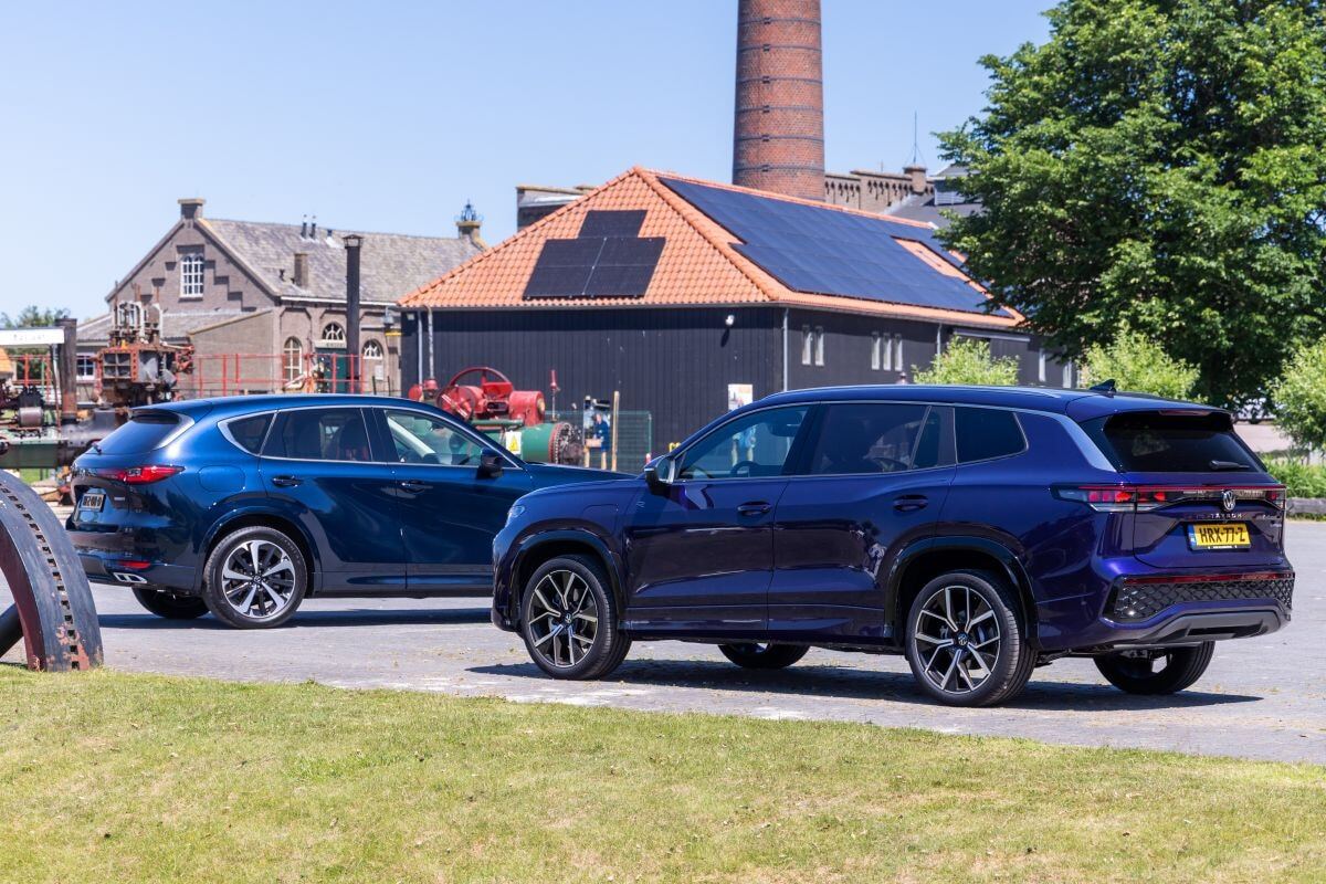 Mazda CX-60 Volkswagen Tayron Double Test SUVs