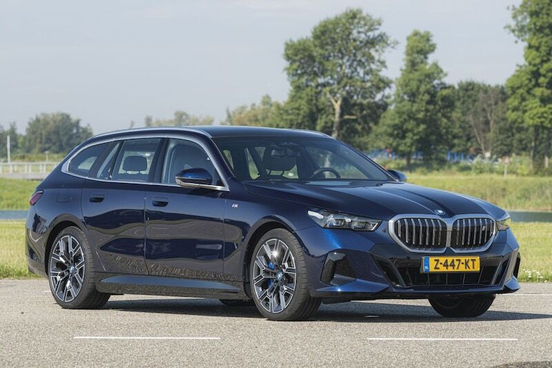 BMW i5 Touring versus Volkswagen ID.7 Tourer Double Test