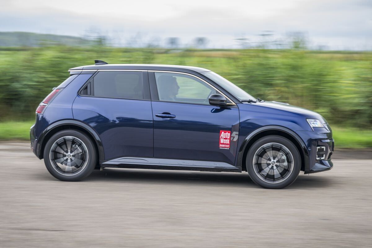 Renault 5 E-Tech Electric meets 5 GT Turbo