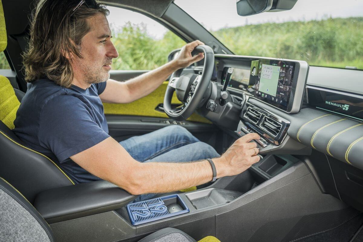 Renault 5 E-Tech Electric meets 5 GT Turbo