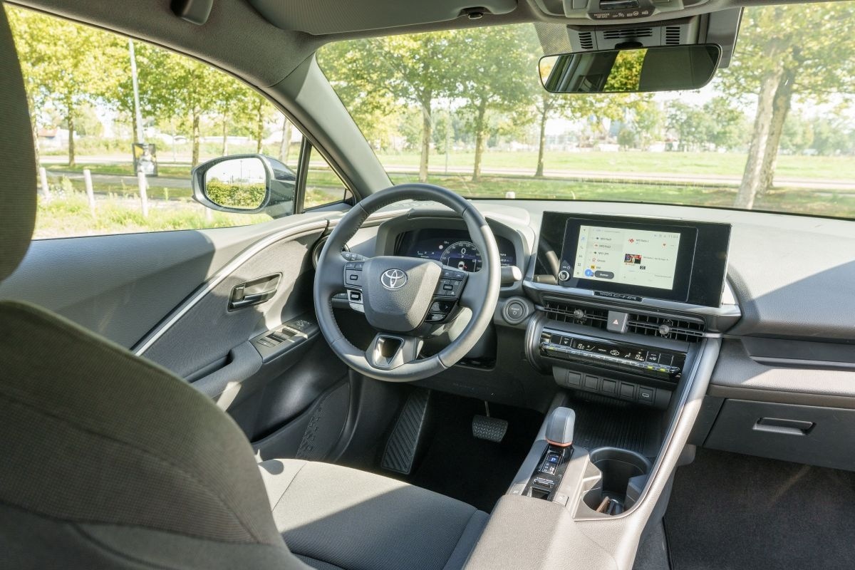 Toyota C-HR versus Opel Mokka double test