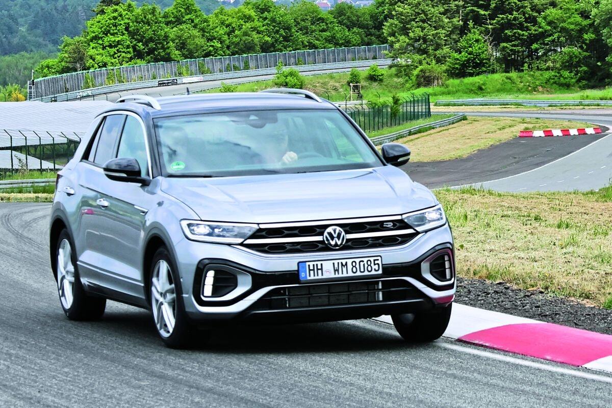 All-season tire test 2025 size 217/55 R17