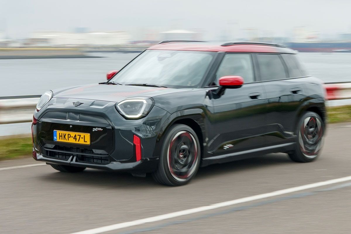 Double test Mini Aceman JCW Abarth 600