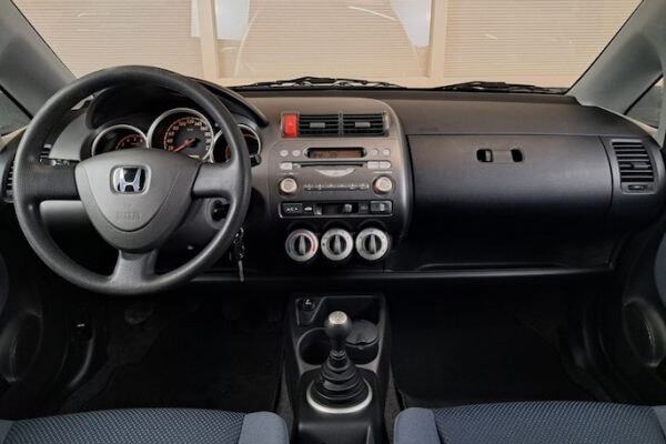 Dull MPVs with a high entry