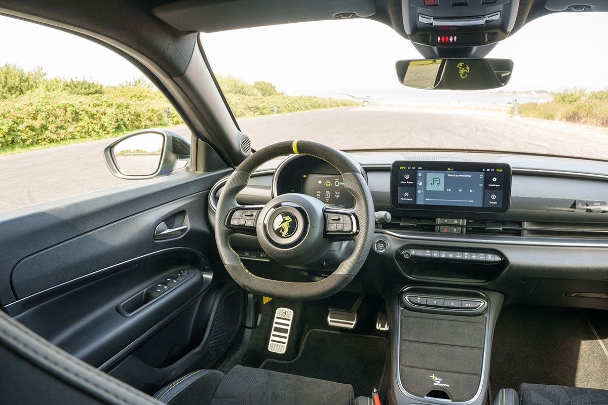 Double test Mini Aceman JCW Abarth 600