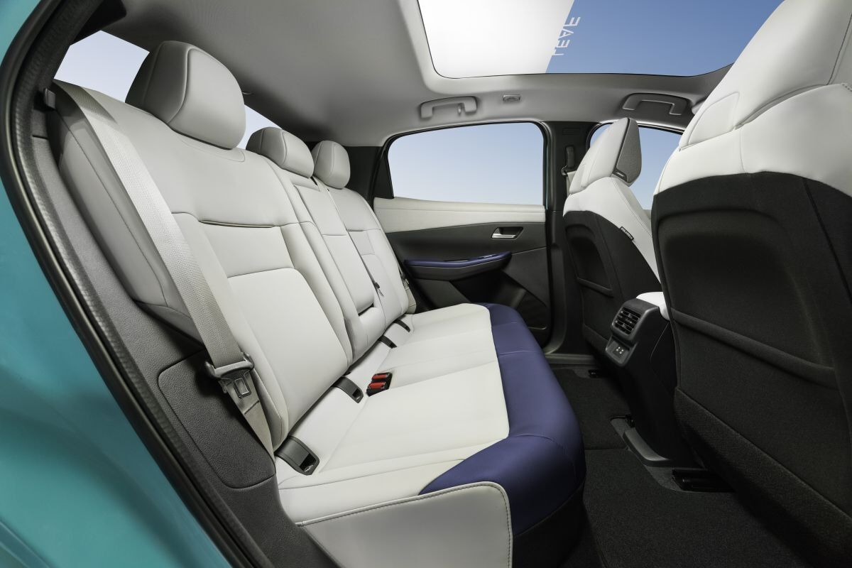 Nissan Leaf 2025 - interior