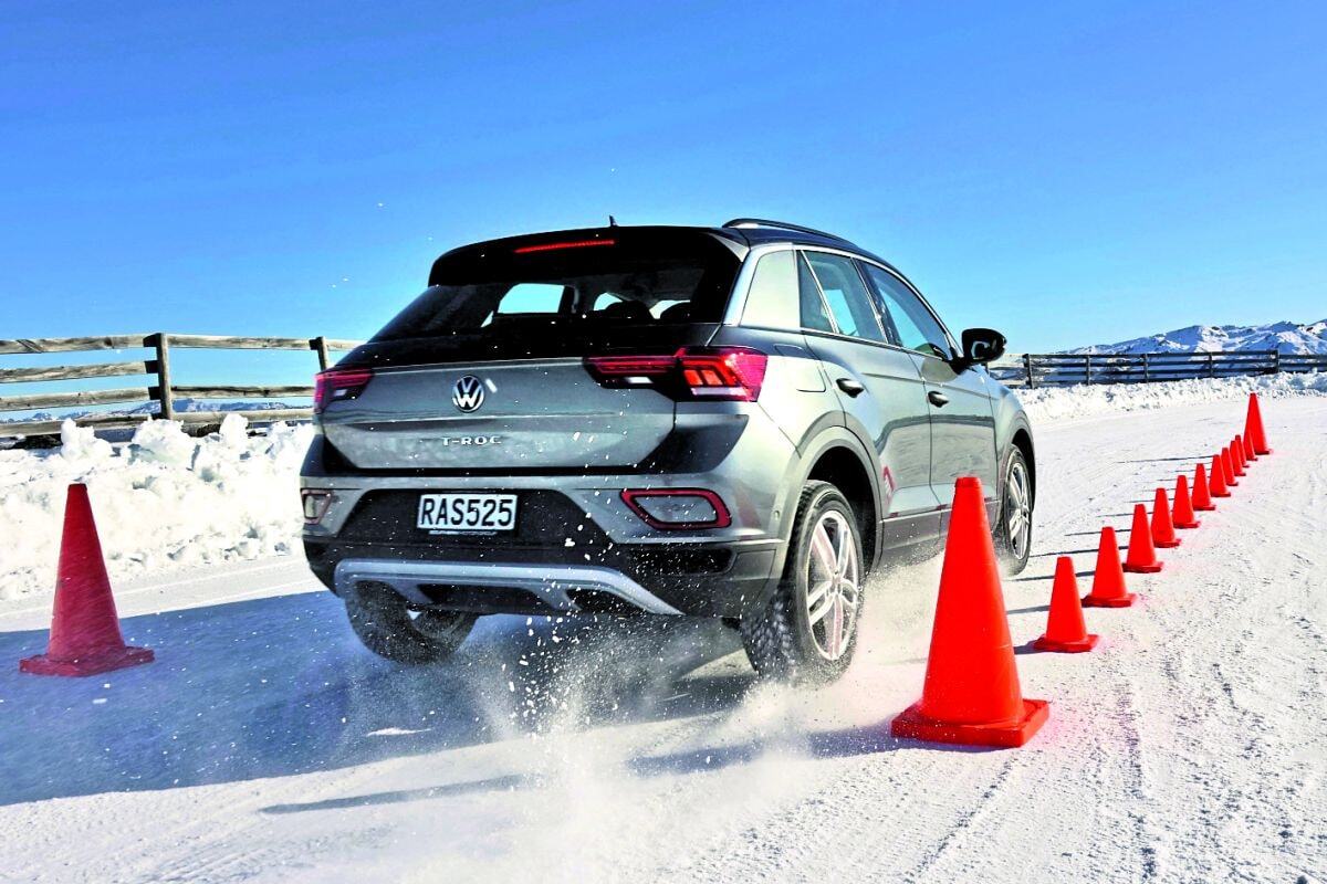 All-season tire test 2025 size 217/55 R17