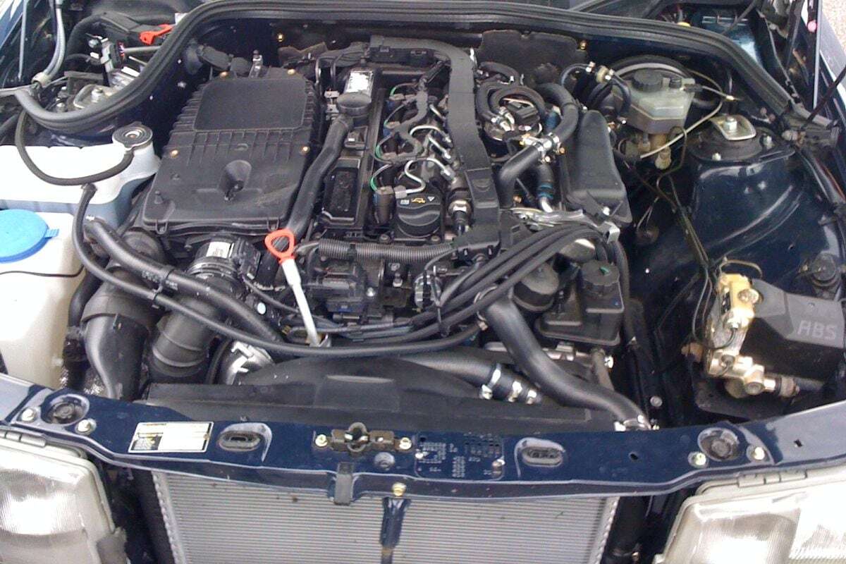 Mercedes 190 D with a modern 250 CDI engine