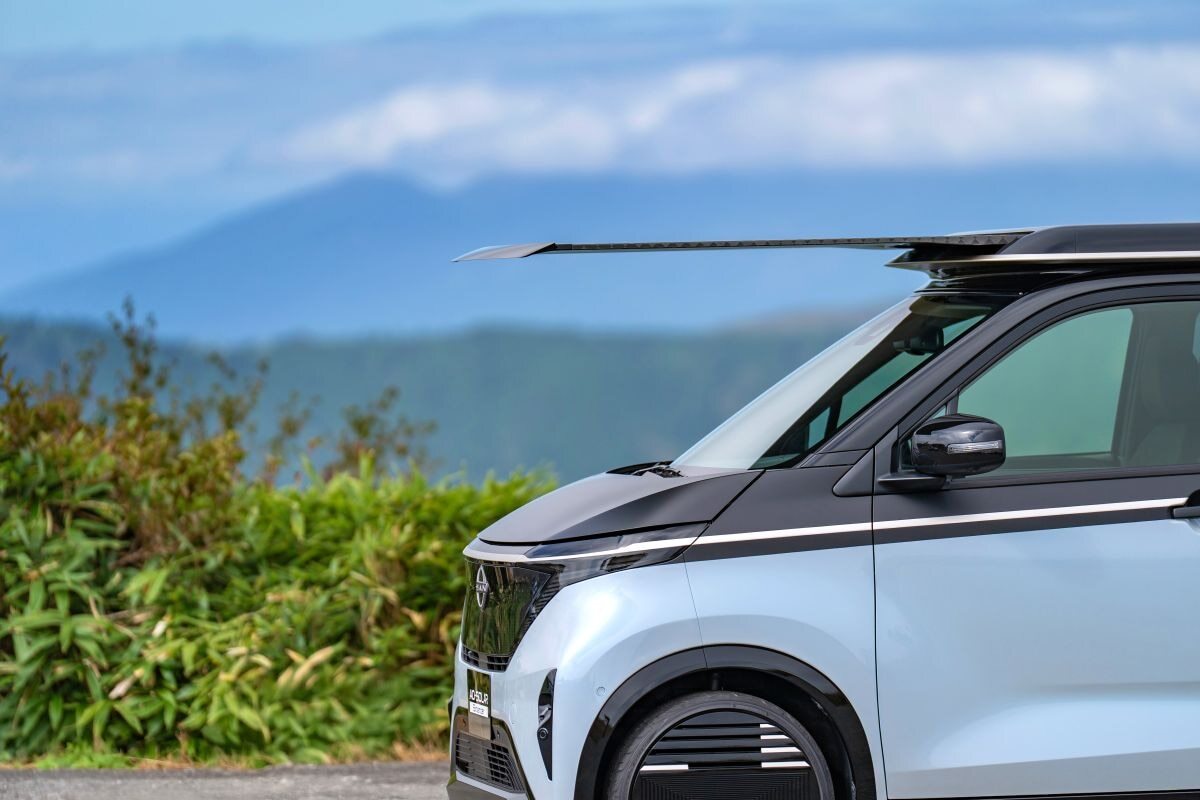 Nissan Sakura Kei EV Ao Solar Extender