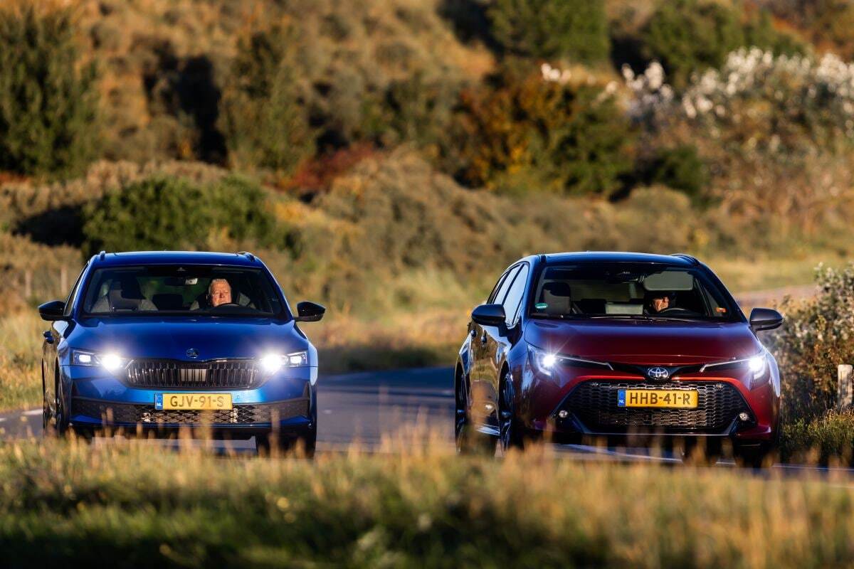 Double test Skoda Octavia Toyota Corolla 2025