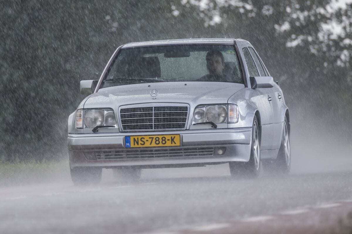 Mercedes E500 Limited W124
