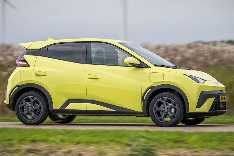 Dual test BYD Dolphin Surf Fiat Panda