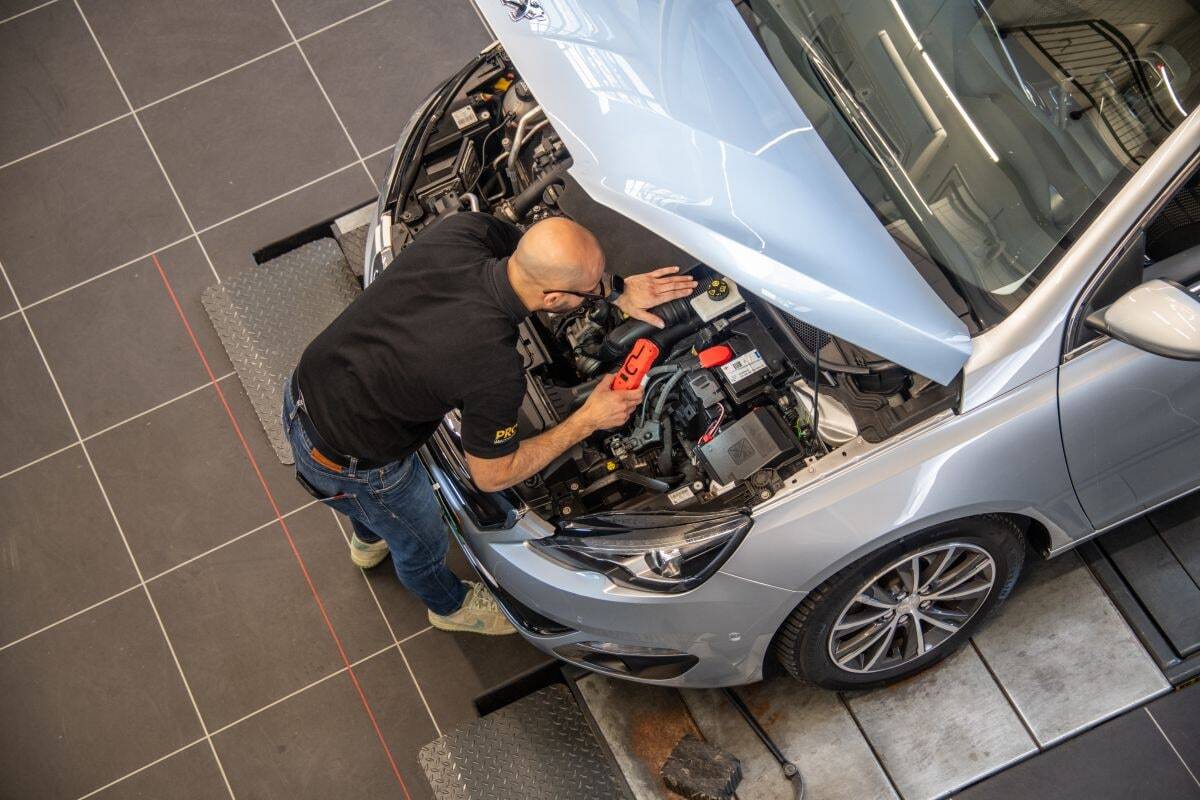 purchase inspection of a used car