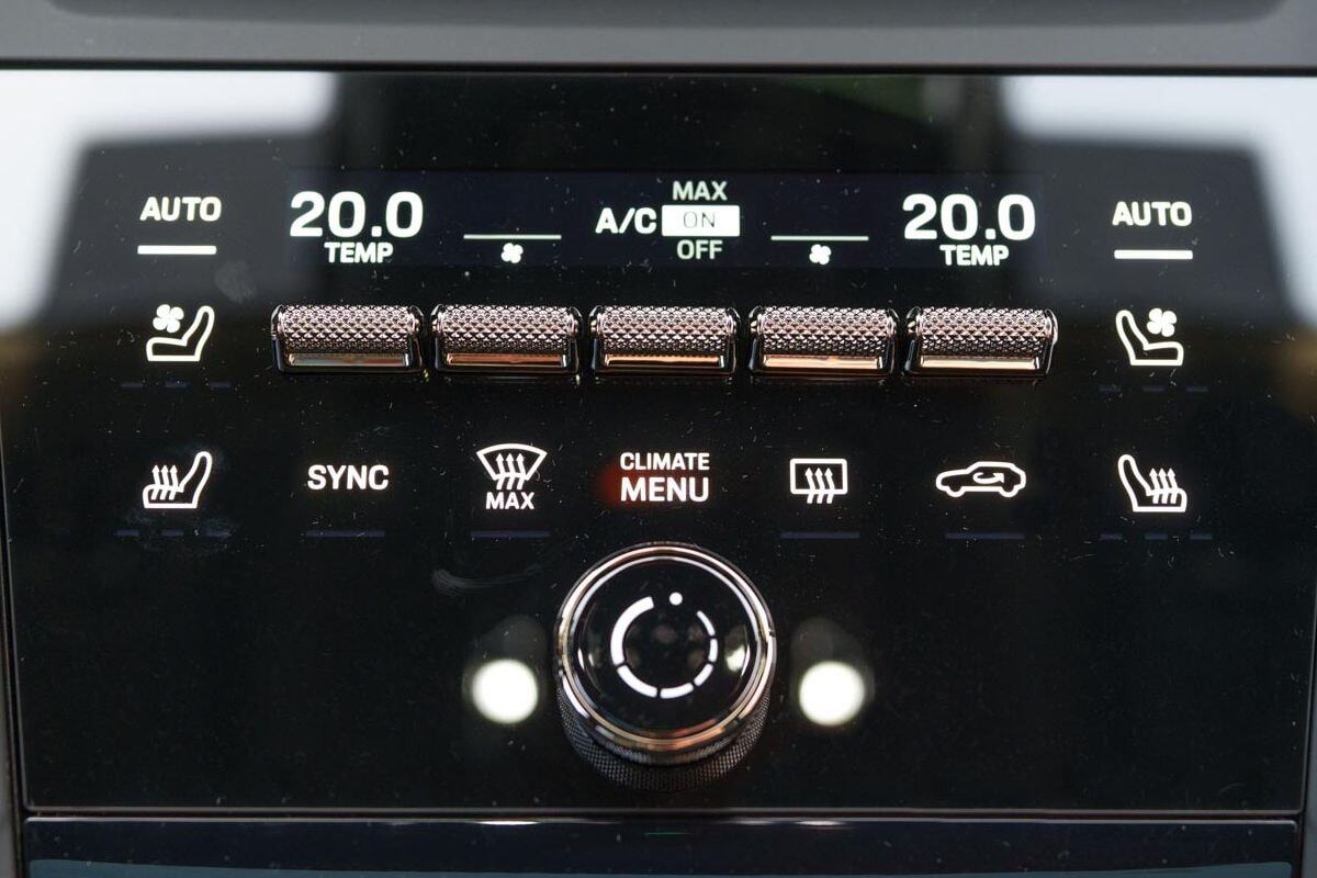 Porsche Macan Turbo Electric