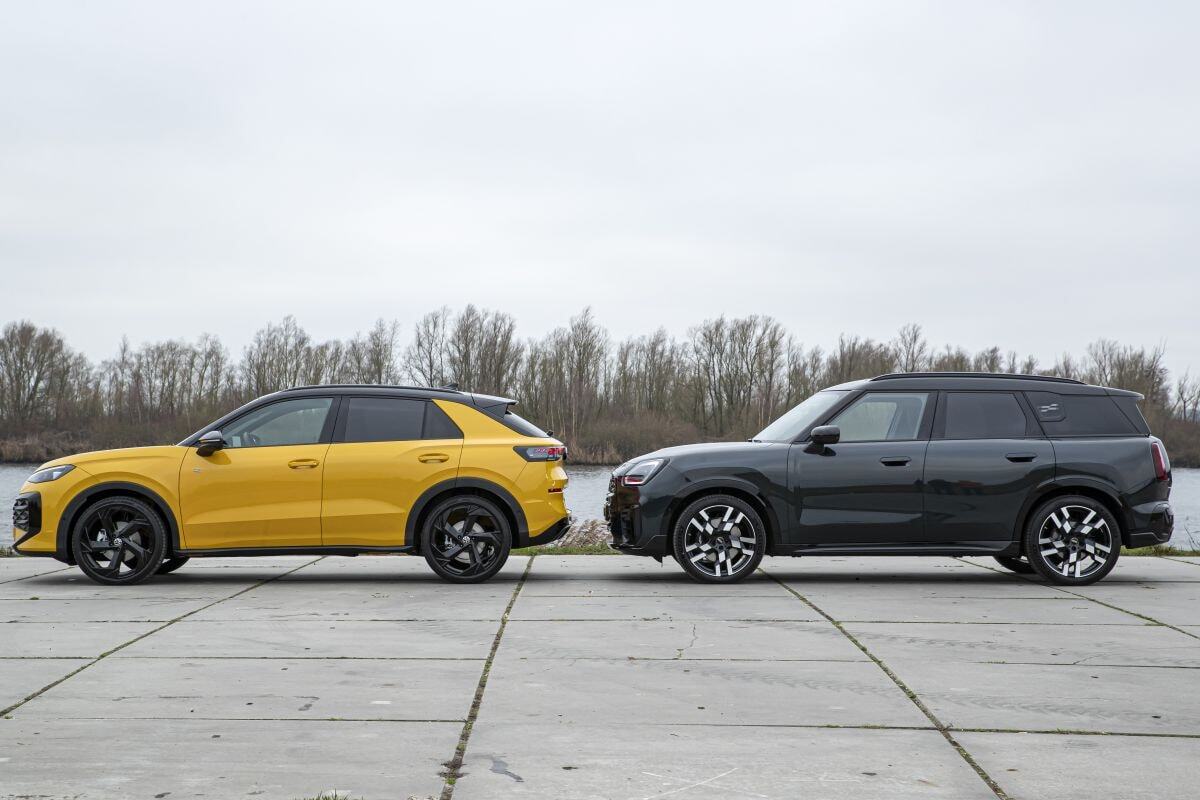 Volkswagen T-Roc Mini Countryman double test