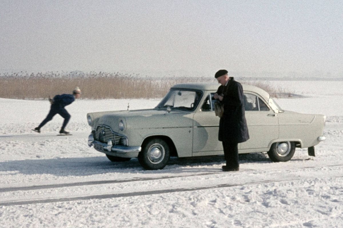 Winter, snow, cars, in the past