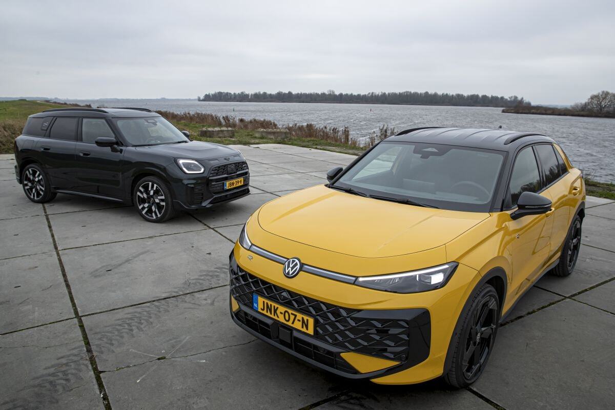 Volkswagen T-Roc Mini Countryman double test