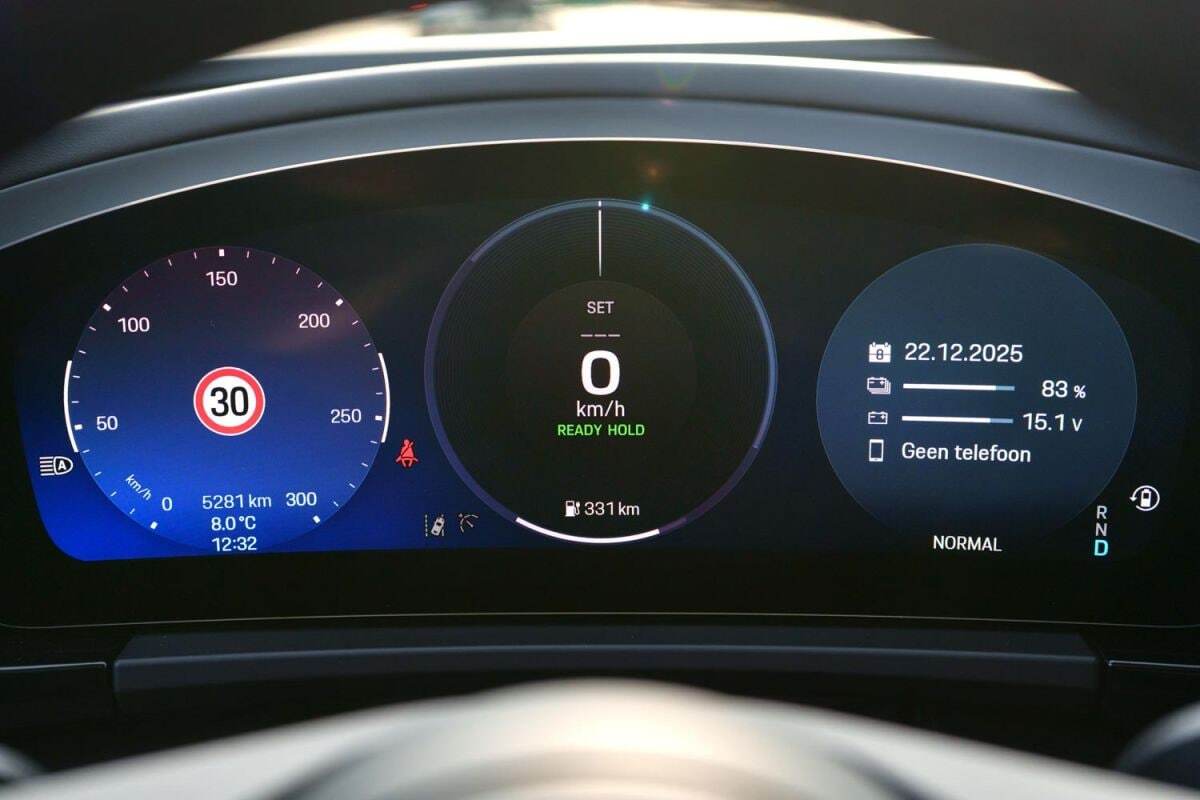 Porsche Macan Turbo Electric